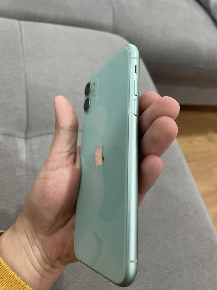 iPhone 11    64GB  c/caixa  COMO NOVO