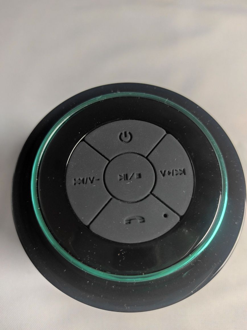 Wodoodporny głośnik Bluetooth z przyssawką Wbudowany mikrofon