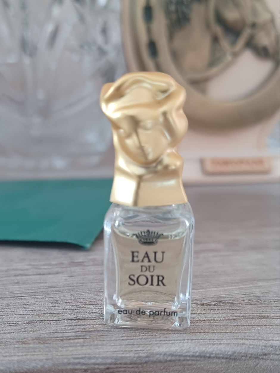 Perfum Eau Du Soir miniaturka 2ml.