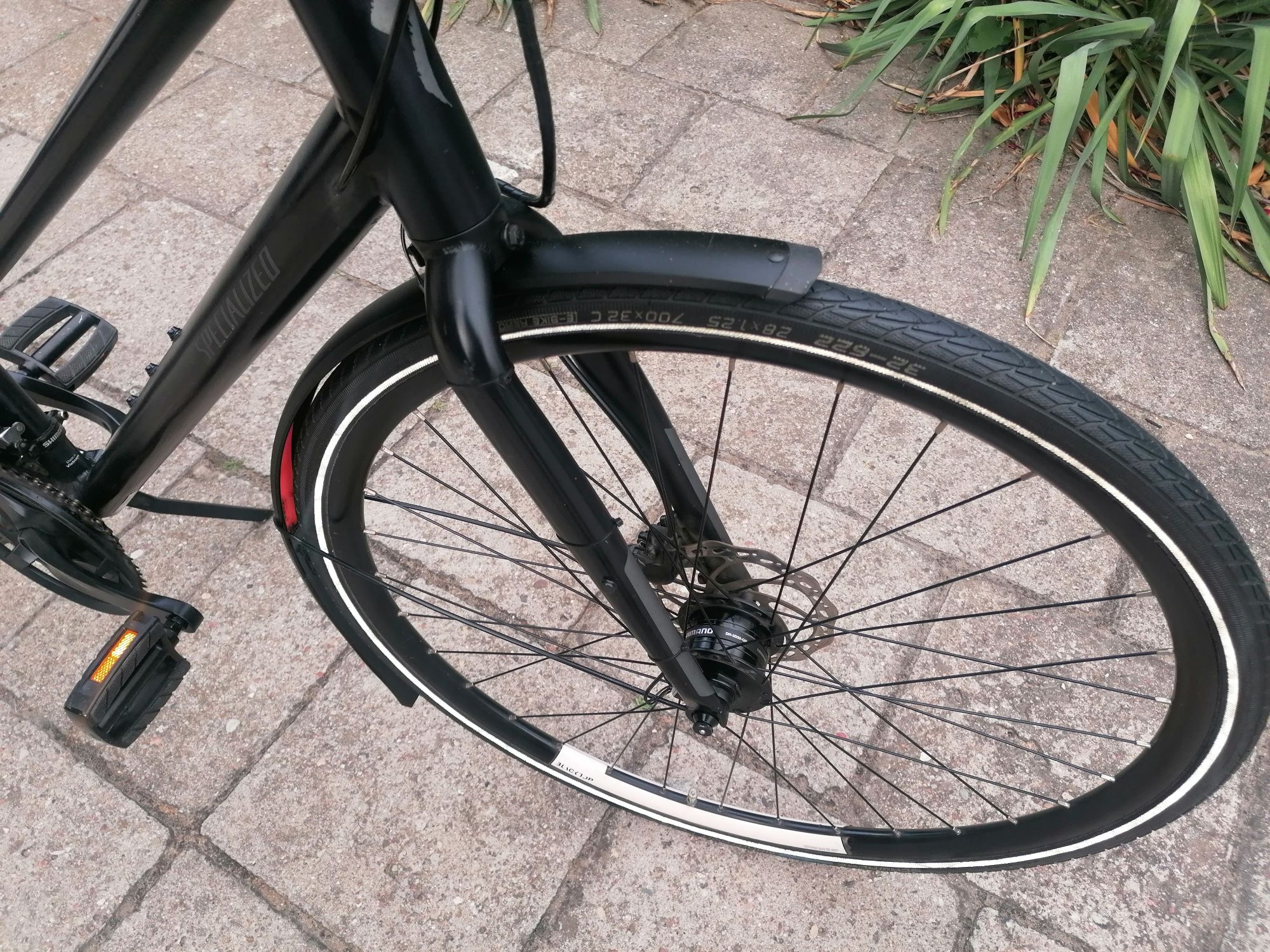 Rower trekkingowy Specialized SIRRUS