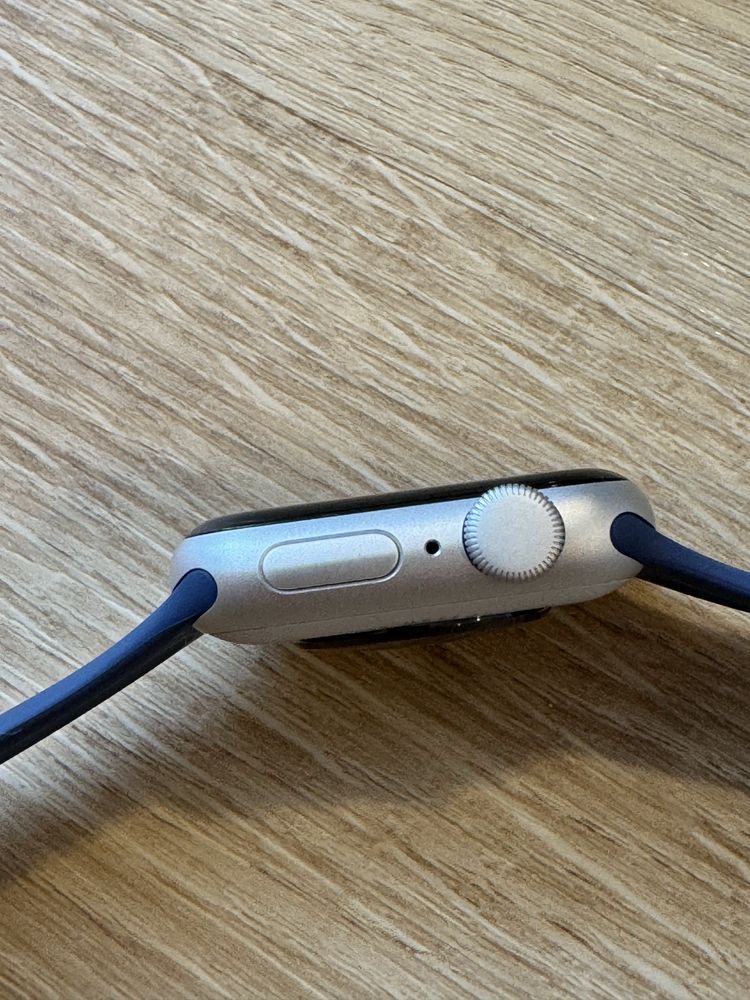 Годинник Apple Watch SE 2nd gen 40mm Як Новий