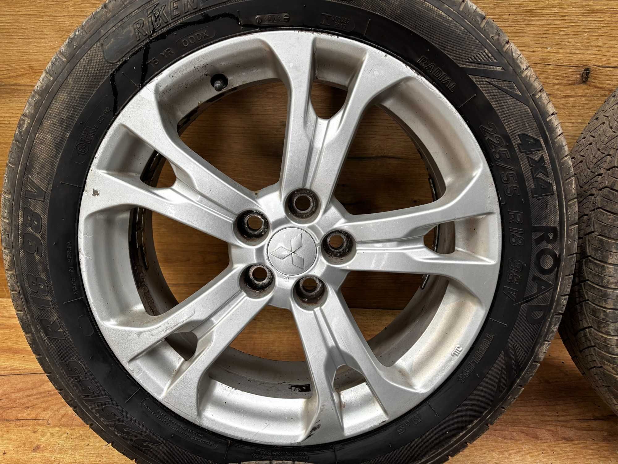 Koła komplet kół felgi Mitsubishi Outlander 225/55/R18