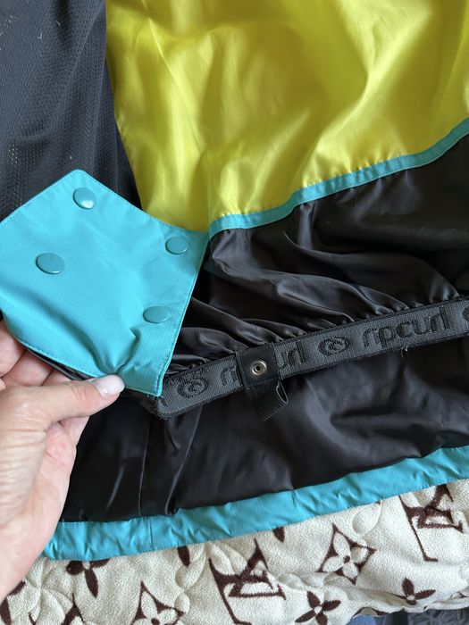 Куртка гірнолижна rip curl