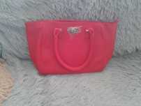 Nowa czerwona torebka firmy Avon