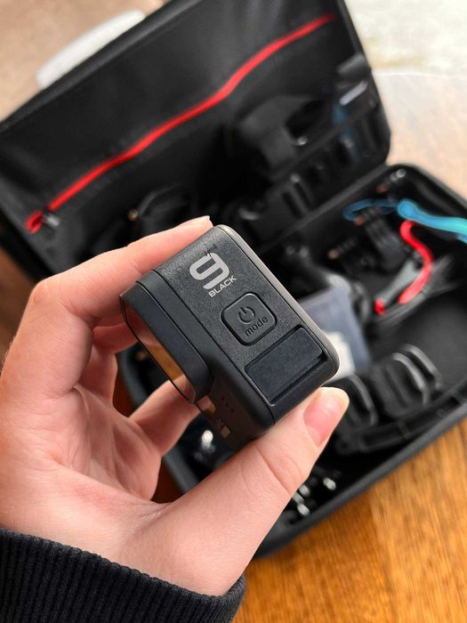 Екшн-камера GoPro Hero 9 з величезним комплектом