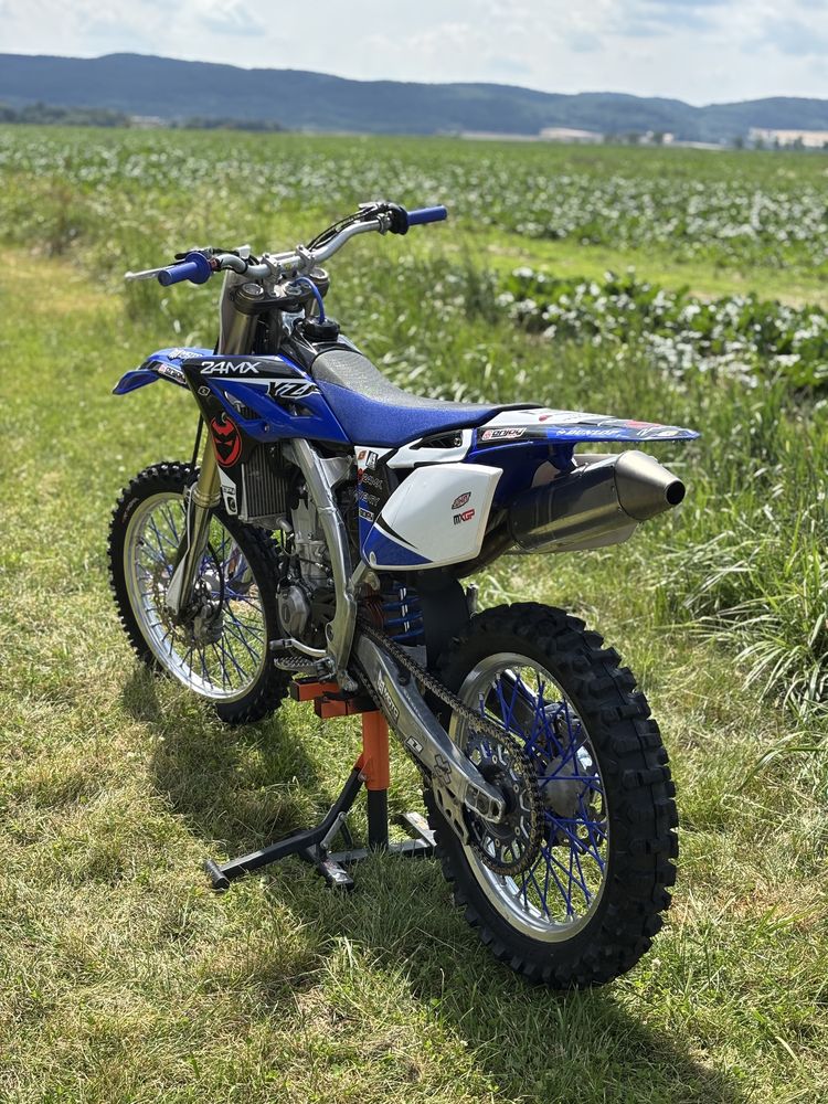 Yamaha YZ 250 4t z 2012 roku.