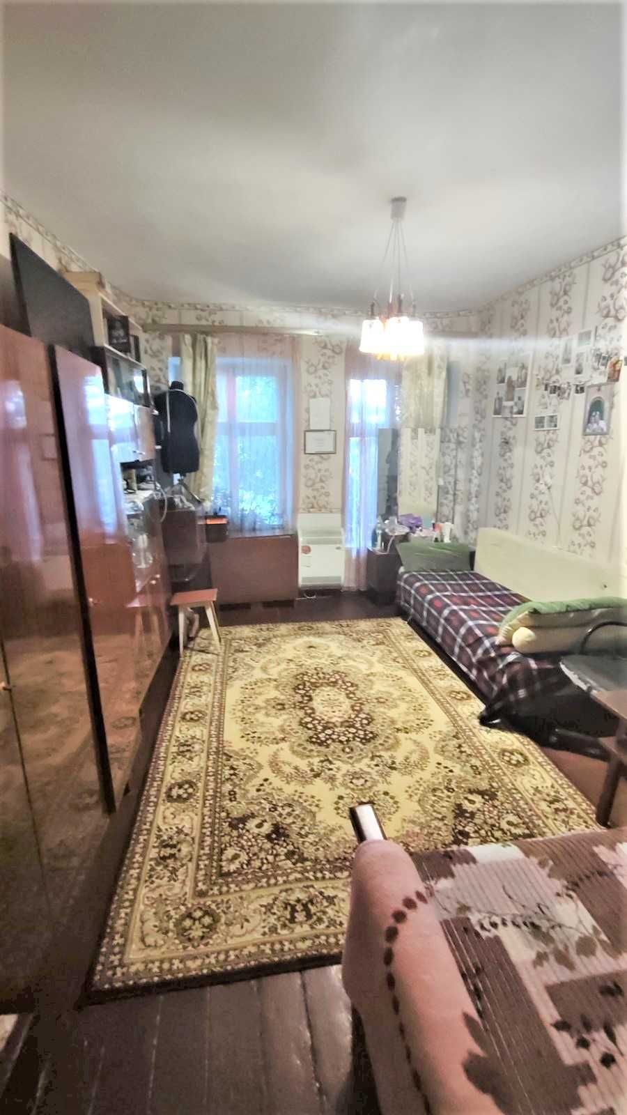 Продам 2 комн квартиру центр Скидановская