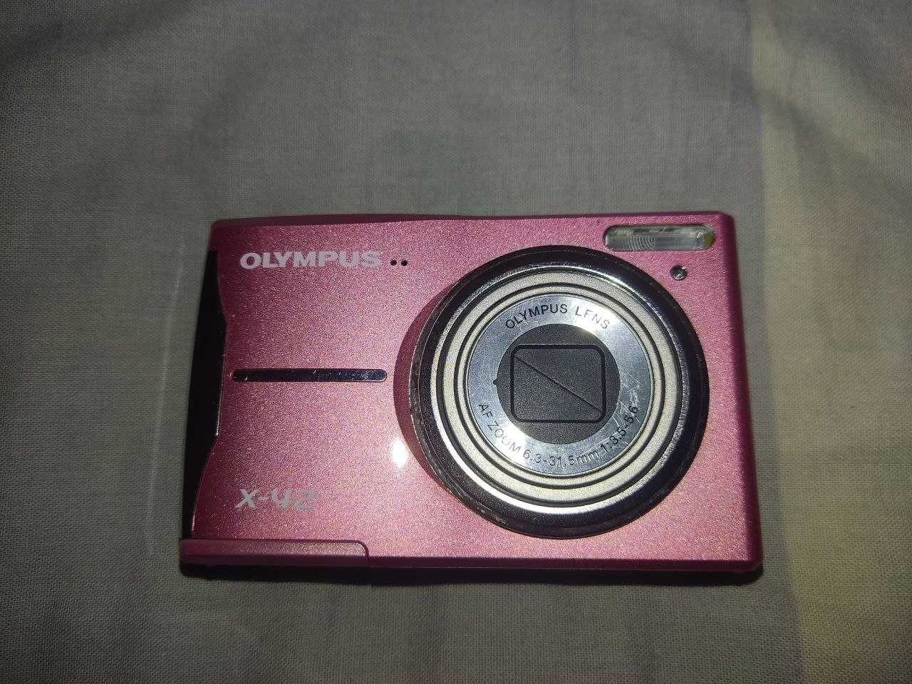 Olympus X-42 рожевий