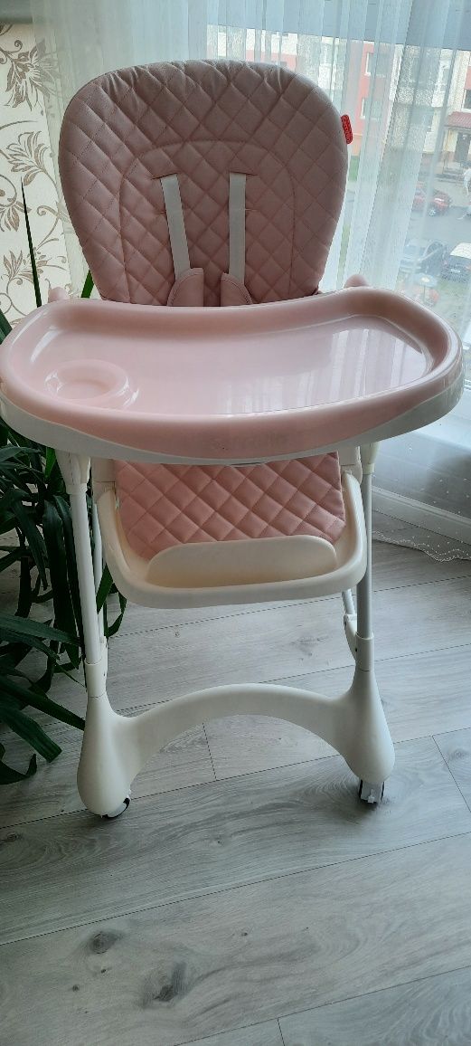 Дитячий стільчик для годування Carrello