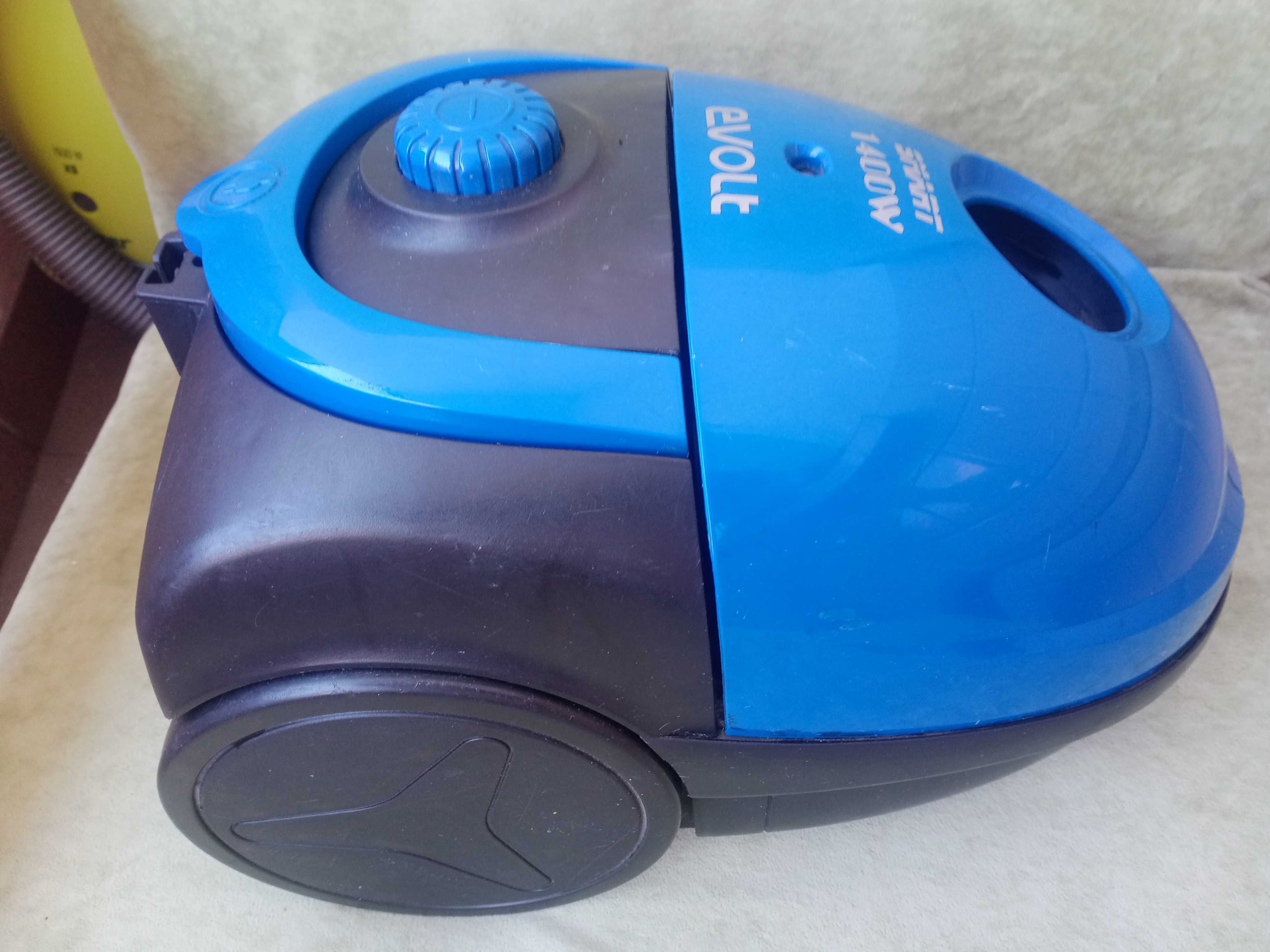 Пилoсос  Ewolt 1400 WT