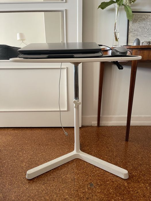 Mesa suporte para portátil regulável em altura - oportunidade