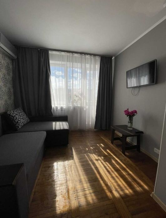 1 комнатная на Святослава Рихтера