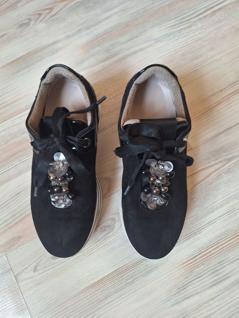 Sneakersy Wittchen skóra naturalna 37 j.kazar ochnik kors