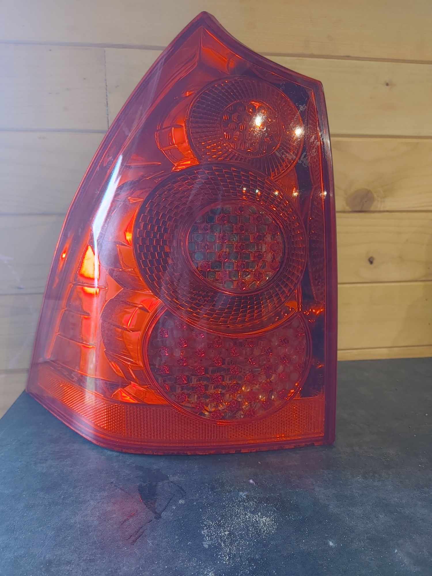 Lampa lewa tylna peugeot 307