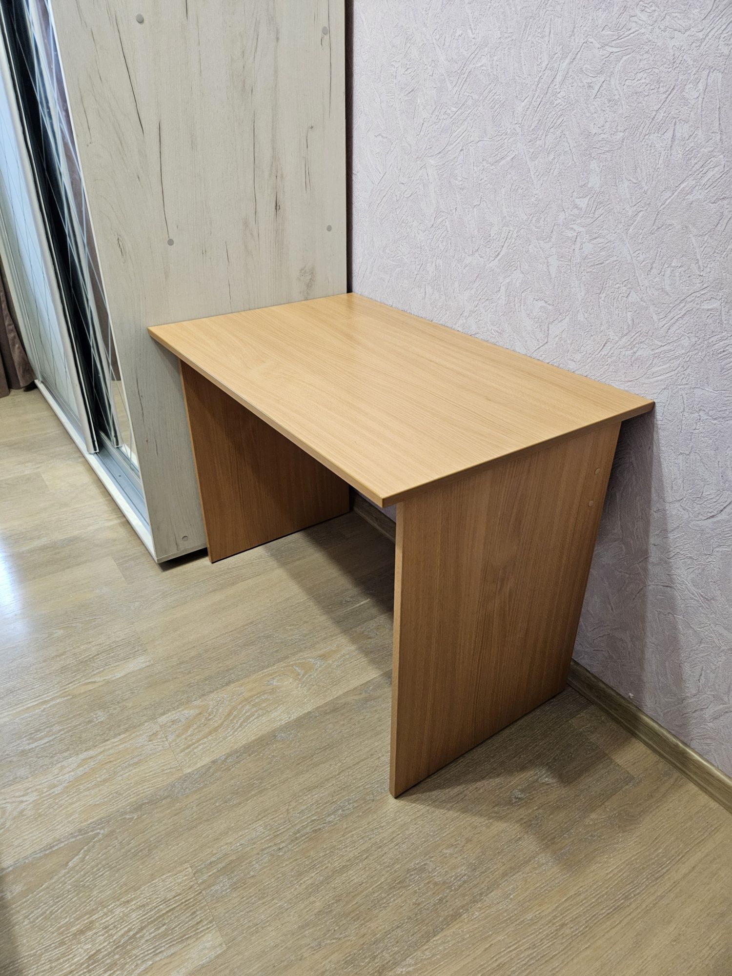 Стол дитячий , самовивіз