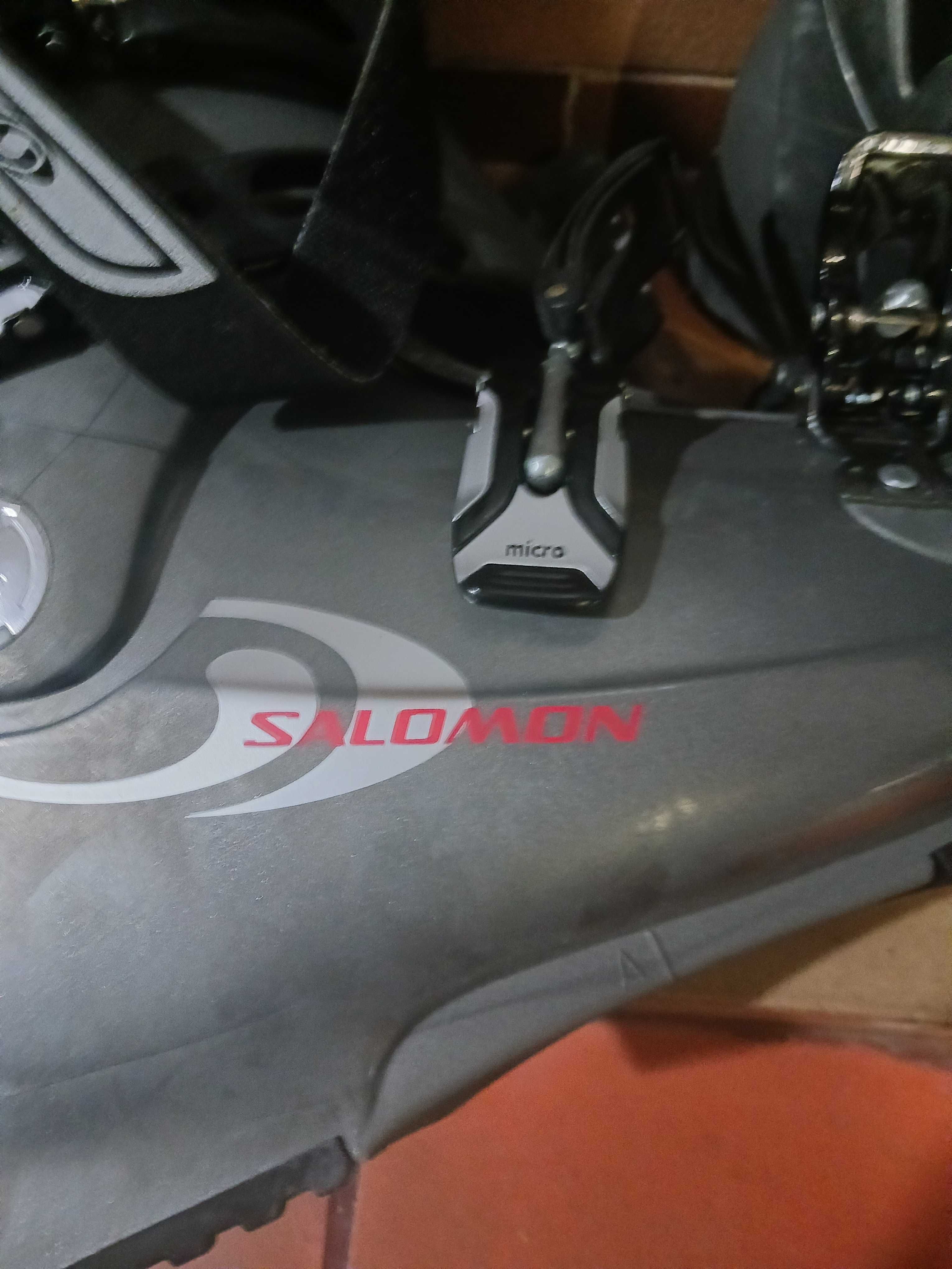 Botas de ski Salomon usadas uma vez