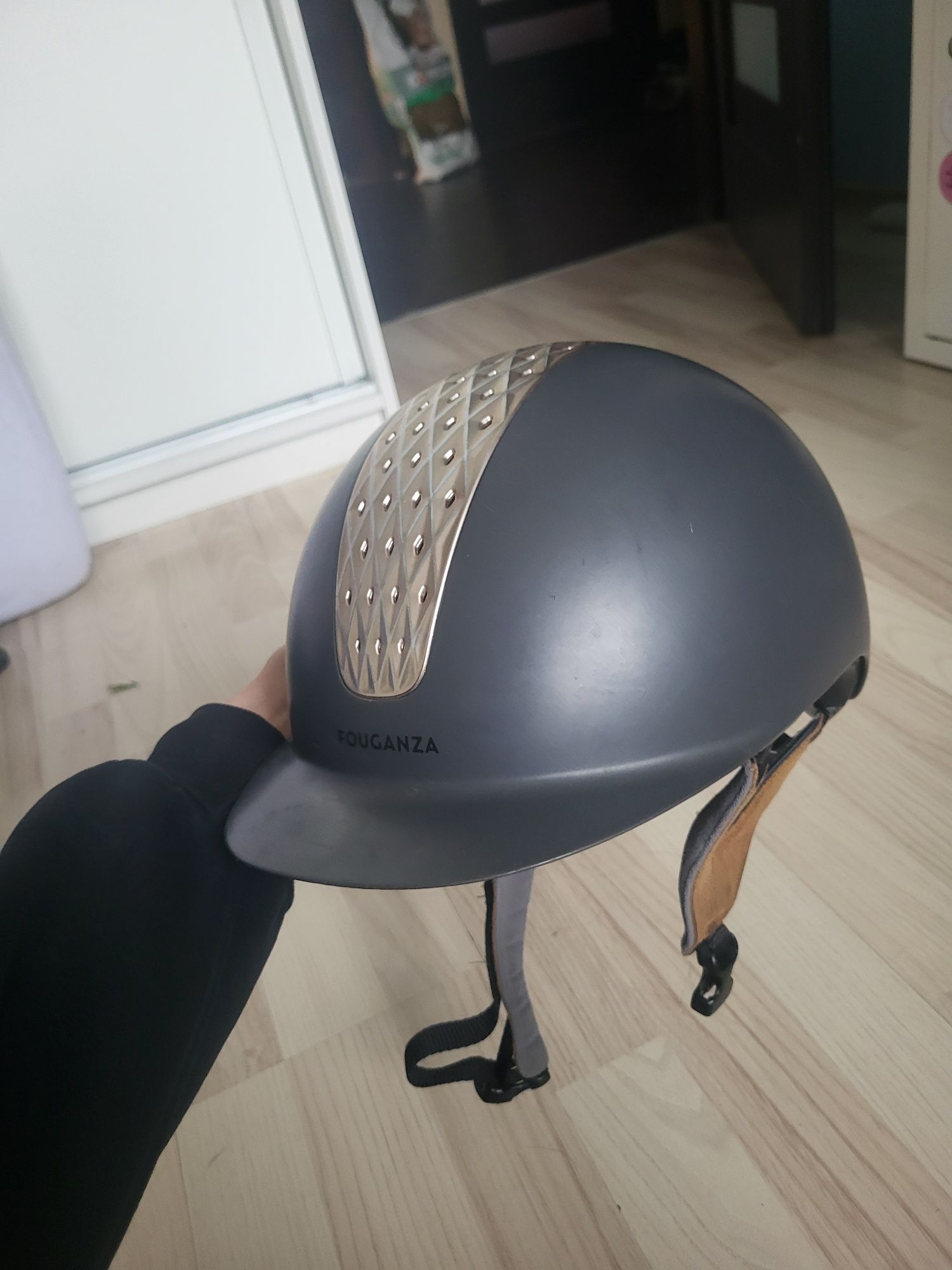 kask jezdziecki (rozm M57)