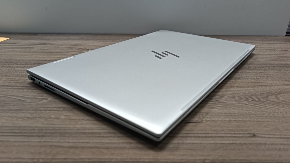 Сенсорный HP ENVY x360 / I7-1255U / 256GB / 16GB RAM / WIN11