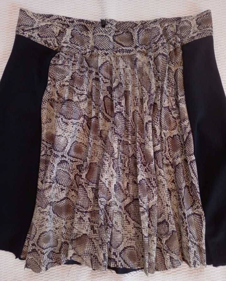 Mini saia padrão leopardo Zara