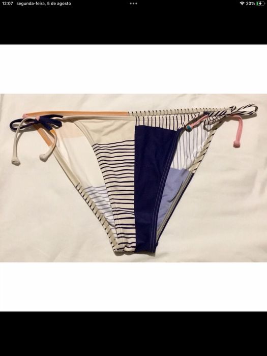 Cueca de bikini Esprit (uma peça) Tam. M