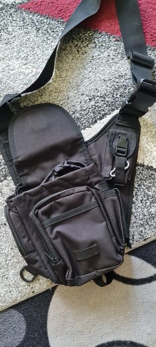 Сумка бокова настегна