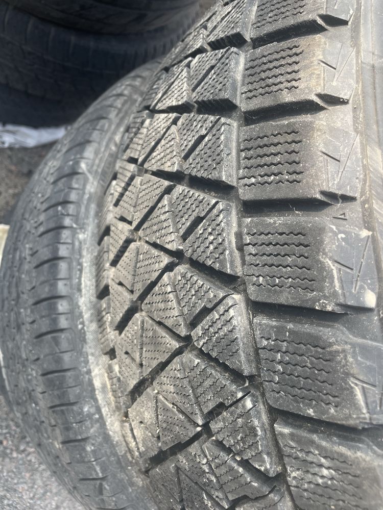 Шины зимние 275/45/20 Bridgestone Blizzak DM-V2