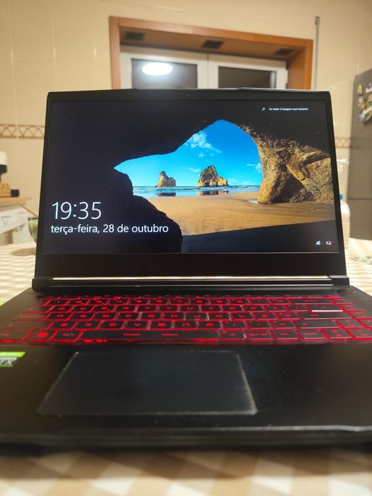 Portátil Gaming MSI GF65 thin 10SER