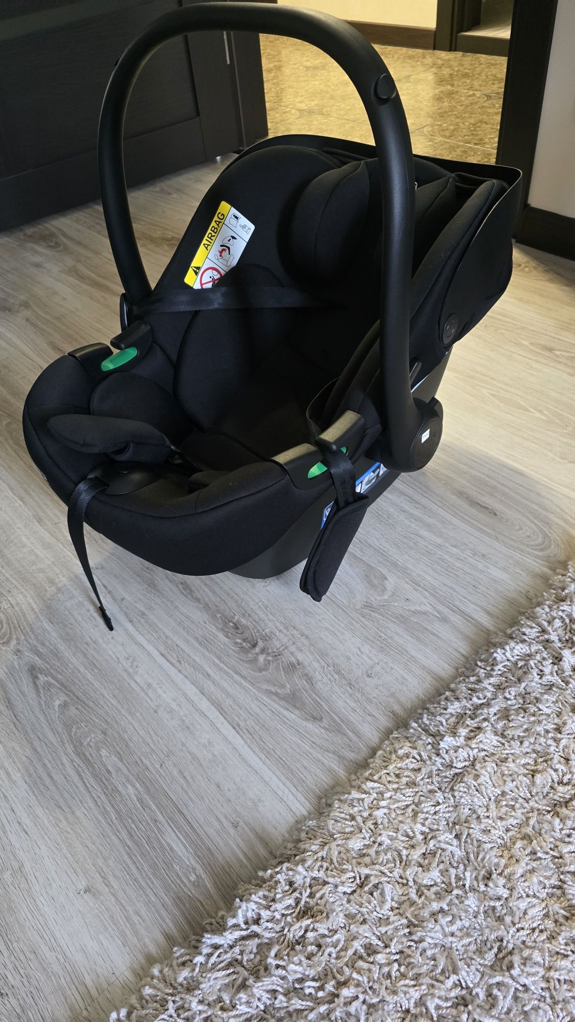 Автокрісло Carrello nova