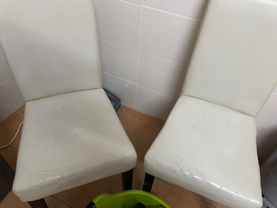 Conjunto de 4 cadeiras