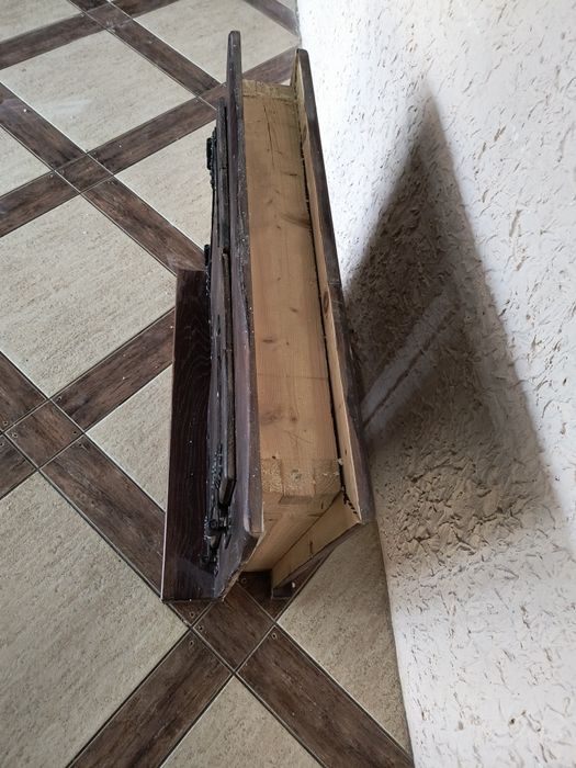 Okienko wewnętrzne drewniane z parapetem