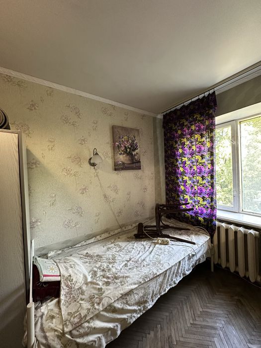 Без %. Продаж 2к. квартири вул. Салютна, метро Нивки