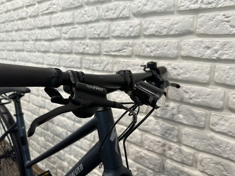 Specialized sirrus sport