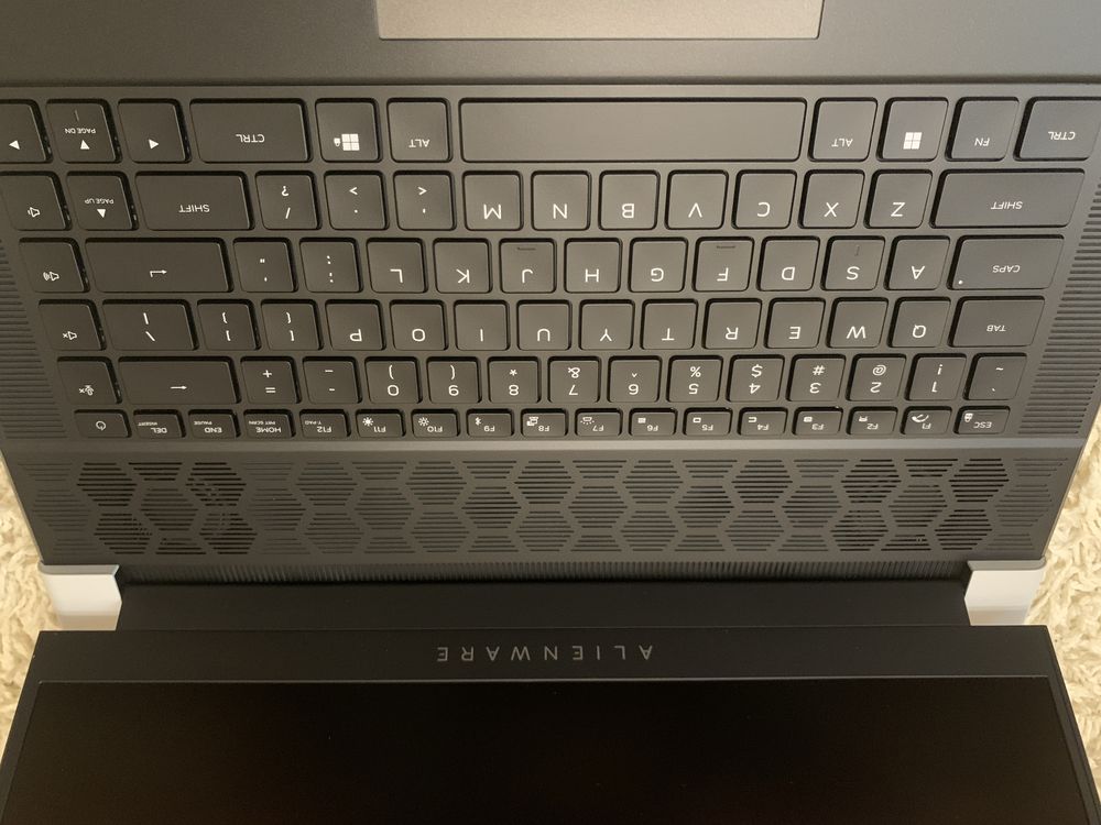 Игровой ноутбук Dell Alienware X16 R2
