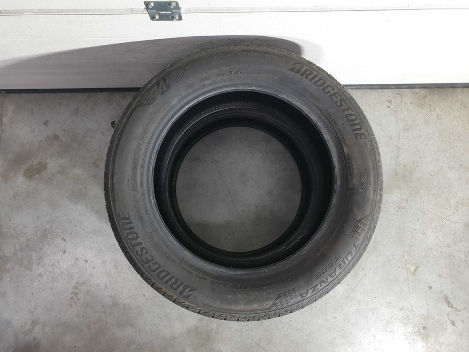 2szt. 225/55/17 97W Bridgestone Turanza T005 5,5mm 2021r [ 9517 ]