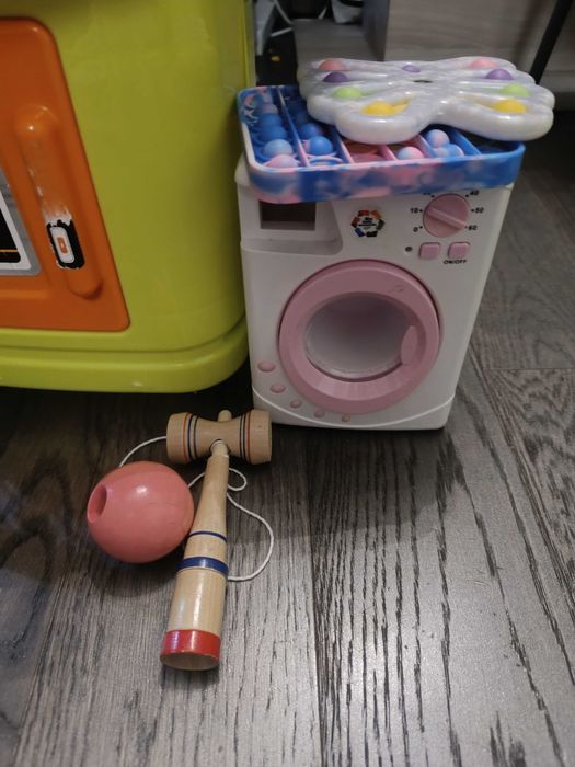 Kuchenka z piekarnikami, owocami, warzywami +pralka kapcie, liczydło!