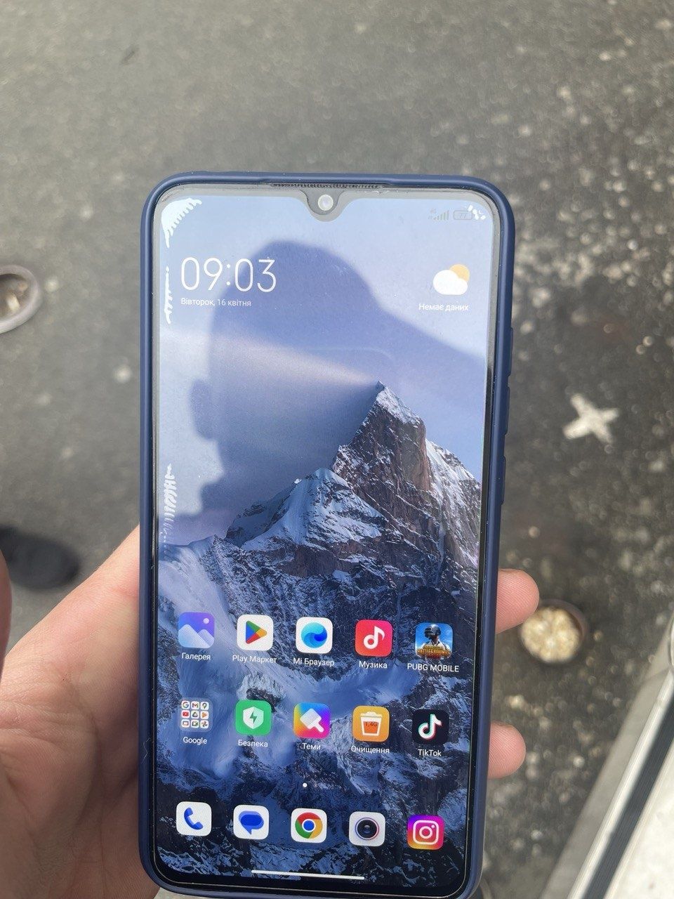 Обменяю телефон Xiaomi mi 9 lite 6/128.