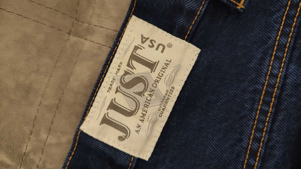 Темно-сині жіночі джинси