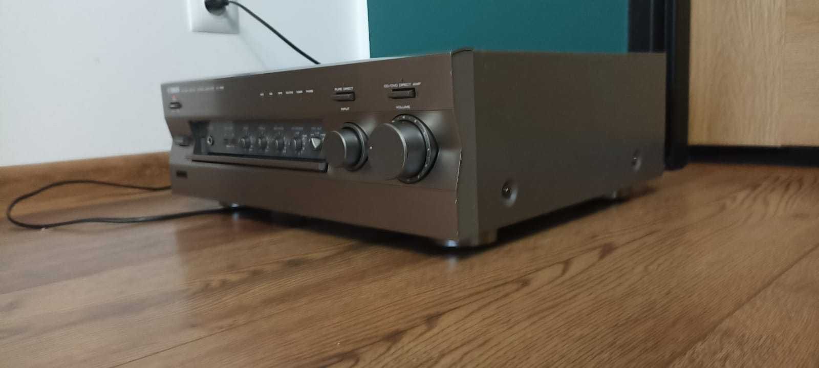 Yamaha RX 496 wzmacniacz