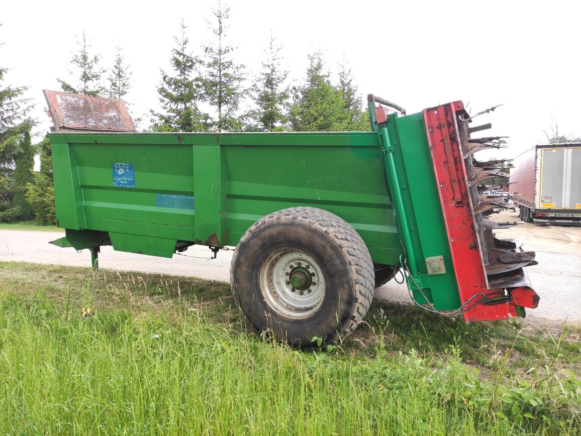 Rozrzutnik obornika Coutand twister. 14-16 ton.