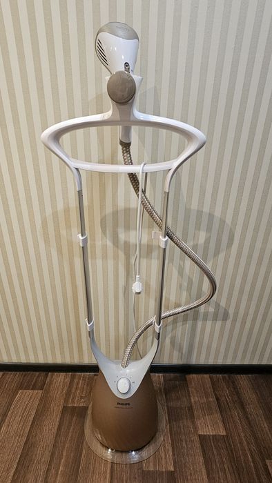 Вертикальна праска, відпарювач Philips