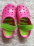 Crocs da marca Chicco Novas