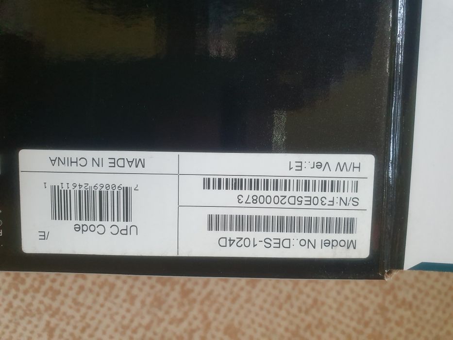 D-Link DES-1024D - 24 portowy niezarządzalny Switch Fast Ethernet NOWY