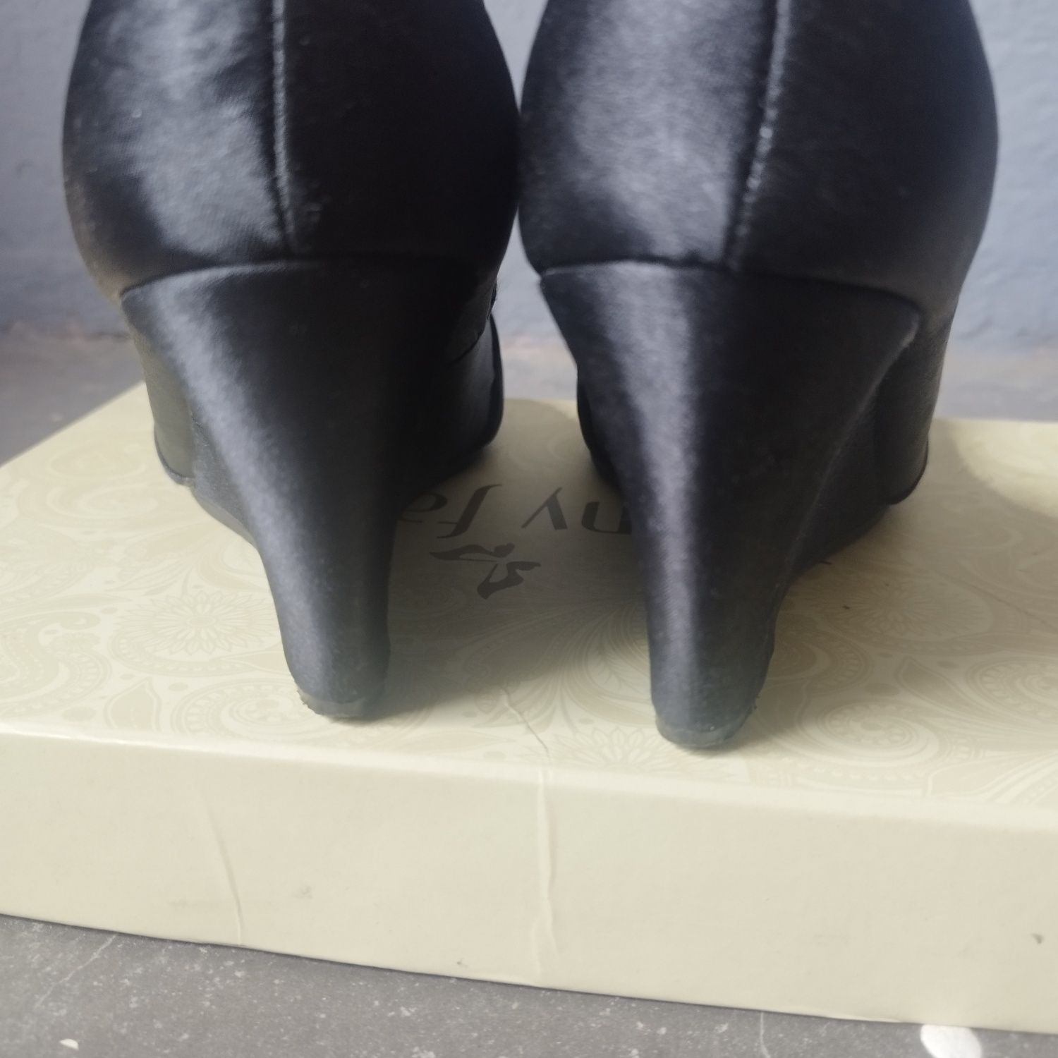 Buty damskie 37 r