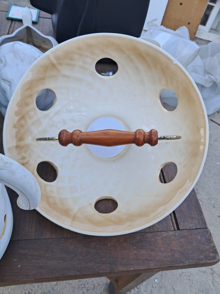 Csndeeiro de teto em ceramica antigo