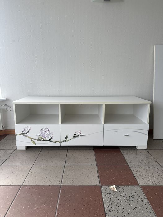 Meblik biała szafka RTV 50 x 150 cm magnolia