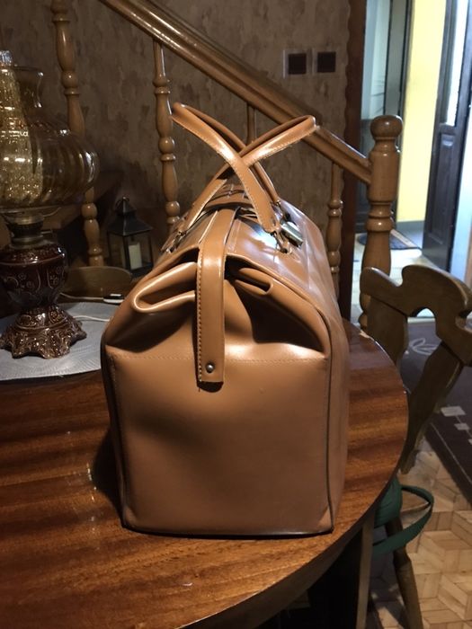 Sprzedam Duza torbe  kuferek