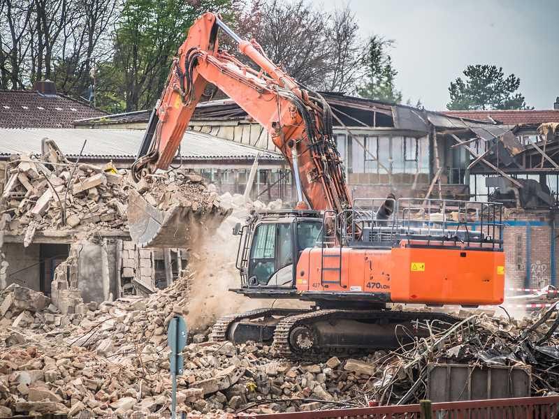 Rozbiórki, Wyburzenia, Rówanie terenu pod Budowę, Wycinka Drzew