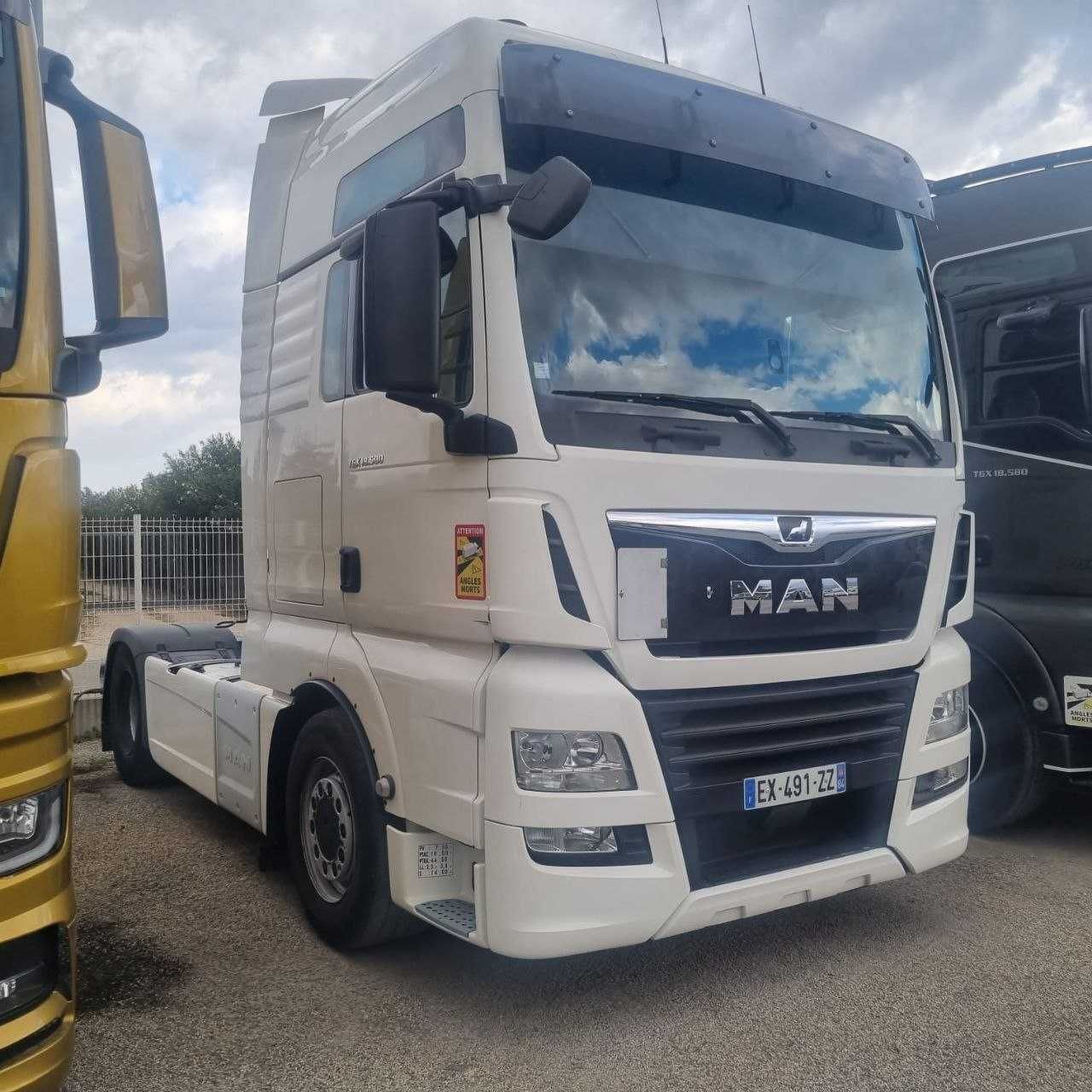MAN TGX E6 440 Подножка ступенька крыло( в сборе)