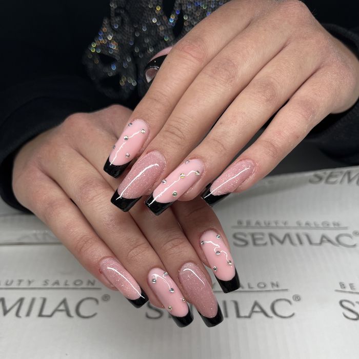 SZYBKIE TERMINY Stylizacja paznokci manicure żelowe