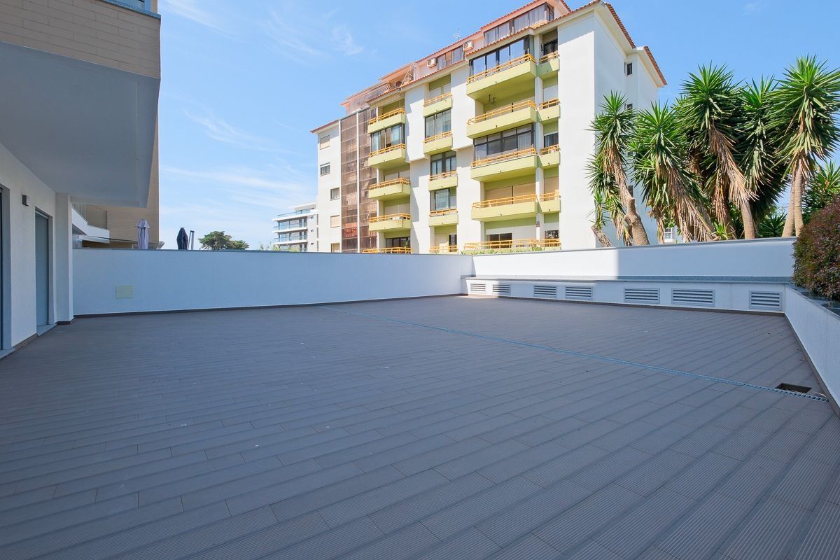 Arrenda-se Apartamento Quinta das Marianas Parede Caravelos